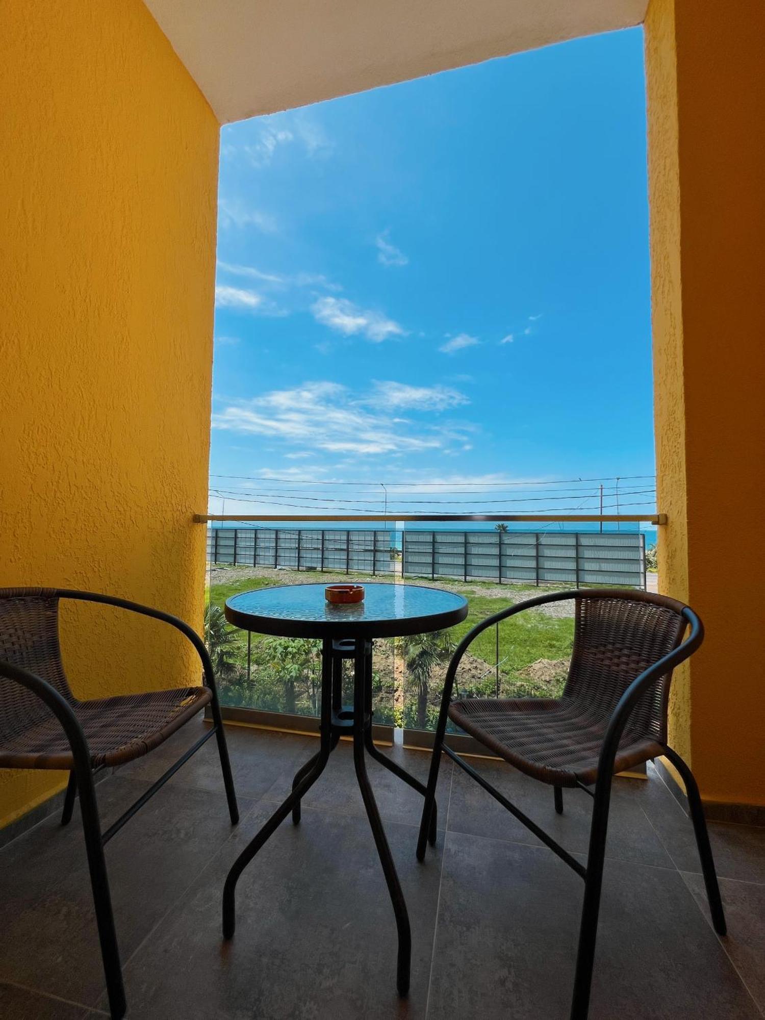 Hotel Casa Del Mar à Kvariati Extérieur photo