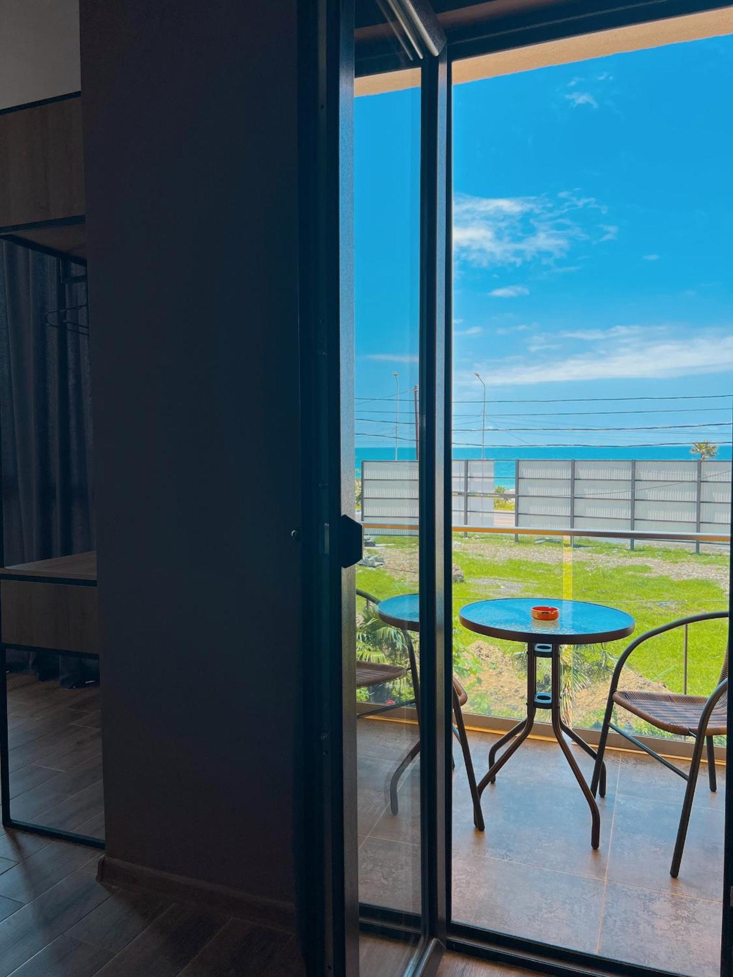 Hotel Casa Del Mar à Kvariati Extérieur photo